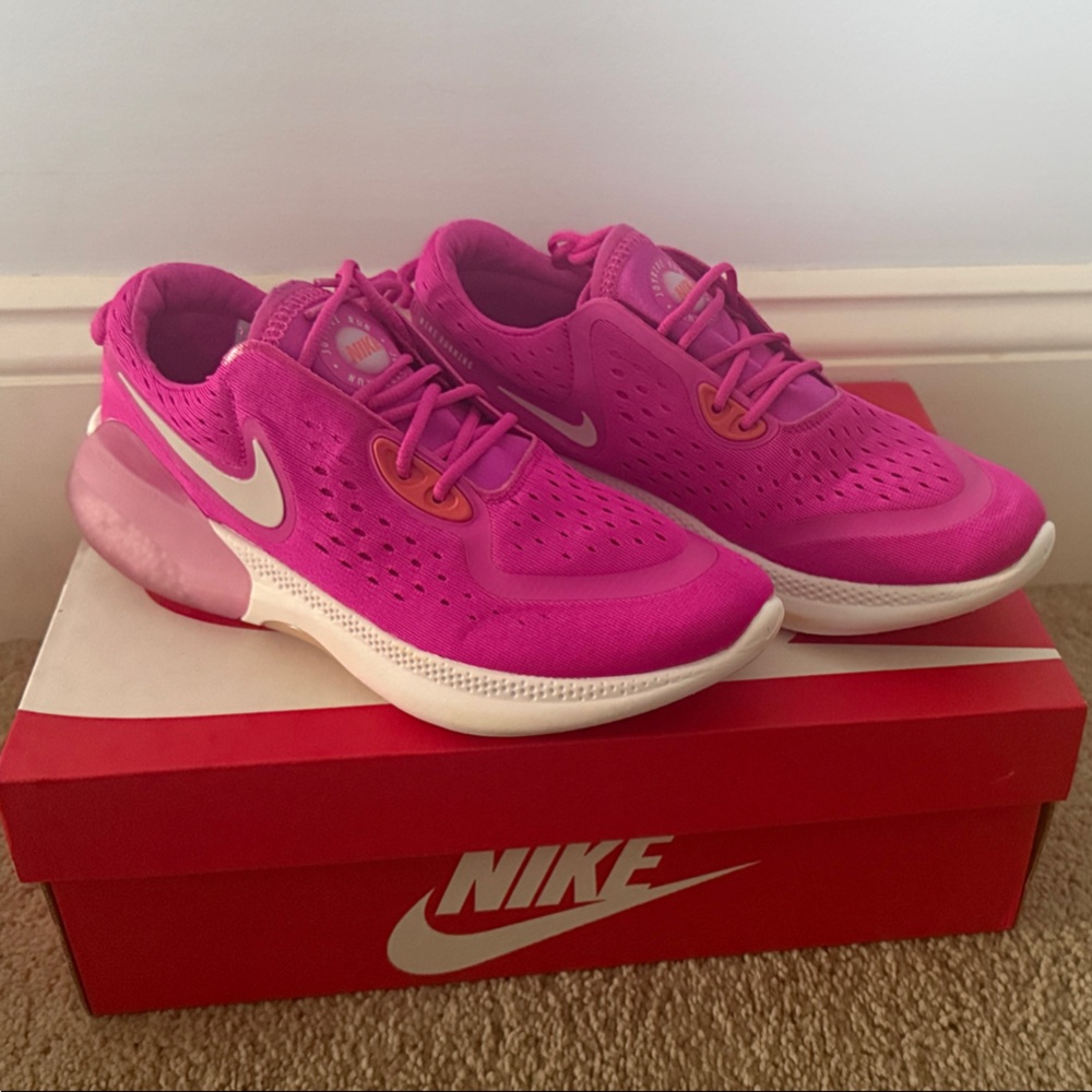 Nike Women's Joyride Dual Run sneaker in the "Fire Pink” size 8